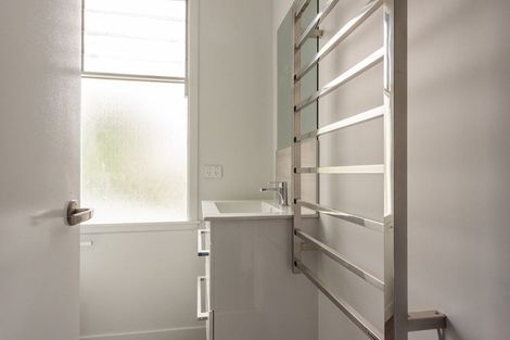 Photo of property in 15 Hall Street, Newtown, Wellington, 6021