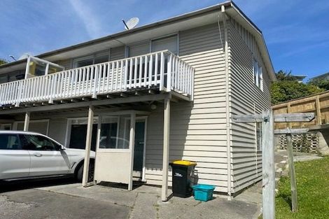 Photo of property in 3b Peckham Grove, Tawa, Wellington, 5028