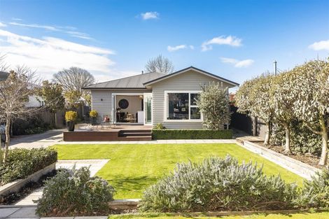 Photo of property in 7 Alpha Avenue, Strowan, Christchurch, 8052
