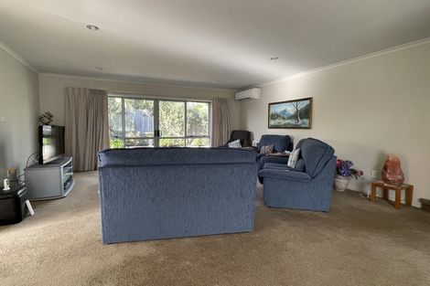 Photo of property in 29 Saltwood Street, Red Beach, 0932