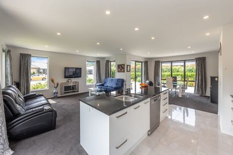 Photo of property in 16 Broomleigh Drive, Rolleston, 7615