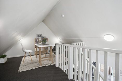 Photo of property in 6a Ahuriri Street, Strathmore Park, Wellington, 6022