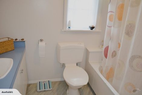 Photo of property in 3 Rowe Parade, Wainuiomata, Lower Hutt, 5014