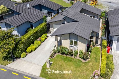 Photo of property in 13 Somerby Mews, Silverstream, Upper Hutt, 5019