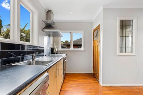 Photo of property in 159 Waimea Terrace, Beckenham, Christchurch, 8023