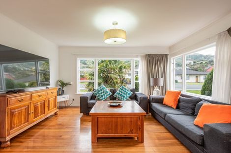Photo of property in 36 Findlay Street, Tawa, Wellington, 5028