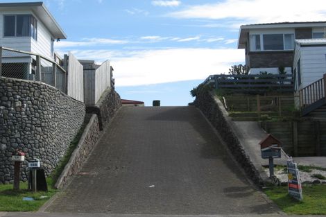 Photo of property in 60 Corinna Street, Welcome Bay, Tauranga, 3112