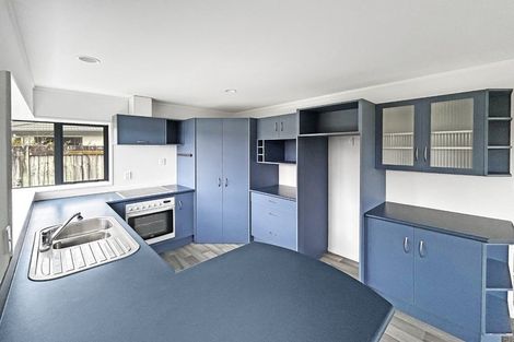 Photo of property in 37 Logan Way, Kelvin Grove, Palmerston North, 4414