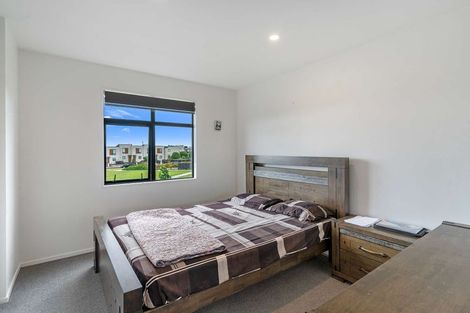 Photo of property in 21 Alliance Lane, Papakura, 2110