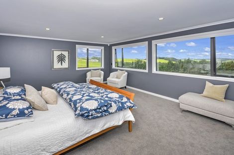 Photo of property in 1568 Old North Road, Helensville, 0875