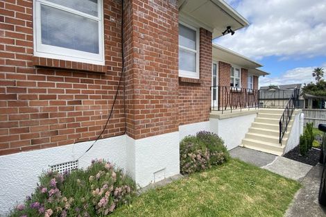 Photo of property in 54 Alma Crescent, Papakura, 2110