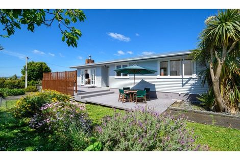 Photo of property in 17 Chorley Avenue, Massey, Auckland, 0614