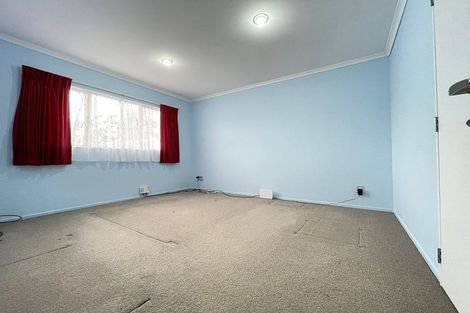 Photo of property in 43 Clover Drive, Henderson, Auckland, 0610