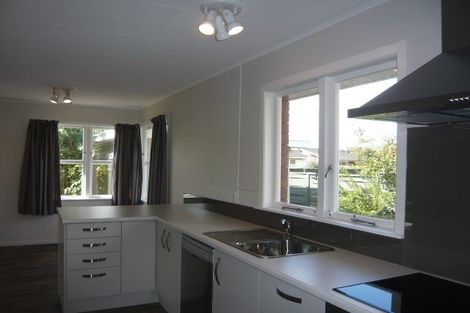 Photo of property in 150 Sandwich Road, St Andrews, Hamilton, 3200