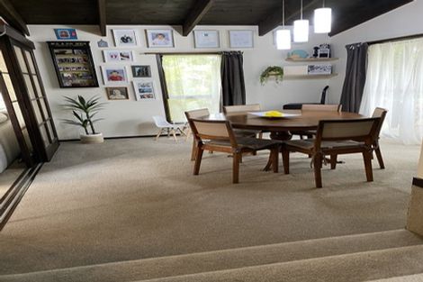 Photo of property in 1 Valdese Rise, Browns Bay, Auckland, 0630