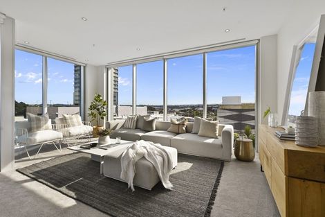 Photo of property in Sentinel Apartments, 504/3 Northcroft Street, Takapuna, Auckland, 0622