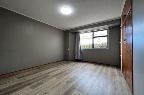 Photo of property in 166 Carlisle Road, Northcross, Auckland, 0632