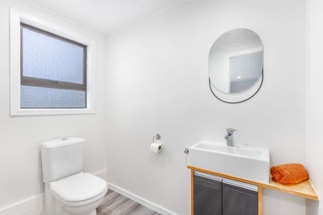 Photo of property in 5 Mamaku Street, Paraparaumu, 5032