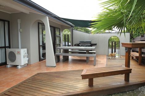 Photo of property in 17 Churchill Drive, Taradale, Napier, 4112