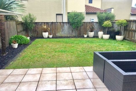 Photo of property in 68 Huntington Drive, Huntington Park, Auckland, 2013