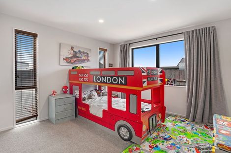 Photo of property in 4 Roles Way, Rolleston, 7615