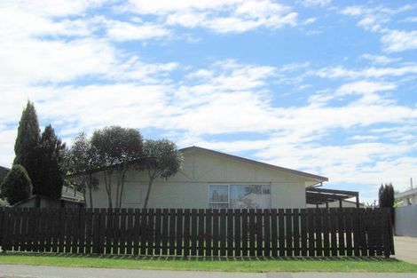 Photo of property in 4 Somerset Place, Woodend, 7610