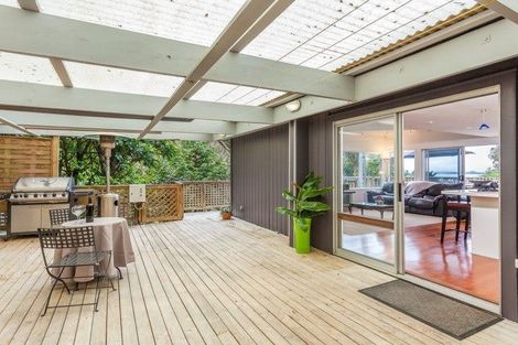 Photo of property in 46 Wood Bay Road, Titirangi, Auckland, 0604