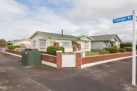 Photo of property in 52 Barraud Street, Dannevirke, 4930