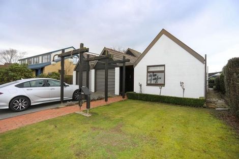 Photo of property in 11 Swithland Place, Avonhead, Christchurch, 8042