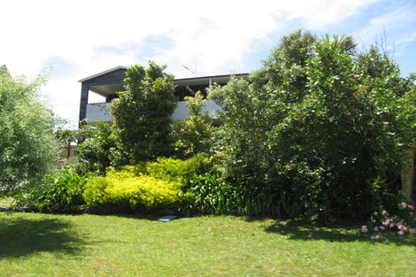 Photo of property in 70 Torkar Road, Clarks Beach, 2122