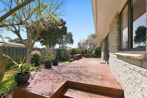 Photo of property in 14 Jade Place, Bell Block, New Plymouth, 4312