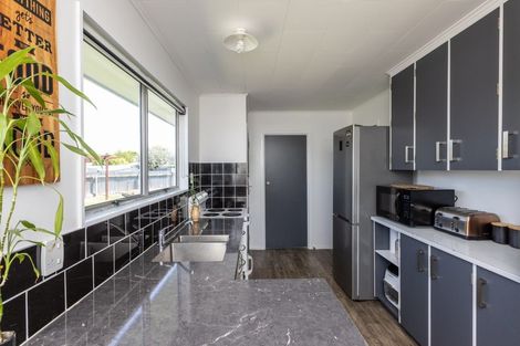 Photo of property in 4 Antrim Place, Tamatea, Napier, 4112