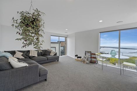 Photo of property in 175 Major Hornbrook Road, Mount Pleasant, Christchurch, 8081