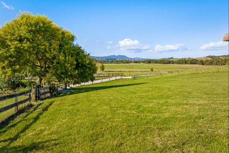 Photo of property in 32 Edgerley Road, Kaipara Flats, Warkworth, 0981