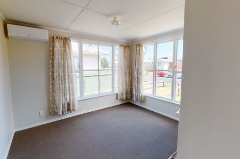 Photo of property in 60-62 Titoki Street, Castlecliff, Whanganui, 4501