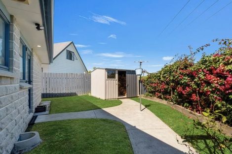 Photo of property in 32 Somerset Crescent, Highbury, Palmerston North, 4412