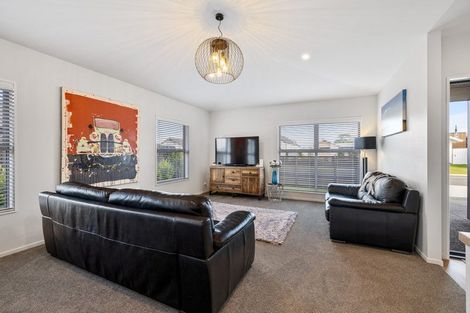 Photo of property in 28 Te Hurunui Drive, Pegasus, 7612