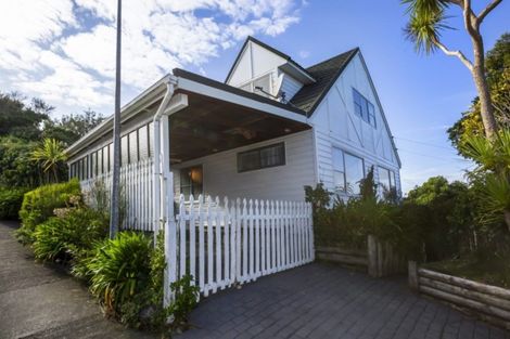 Photo of property in 3 Corlett Road, Plimmerton, Porirua, 5026