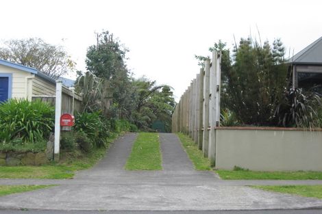 Photo of property in 69 Wairau Road, Oakura, 4314