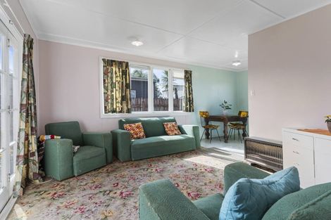 Photo of property in 207 Tamaki Road, Whangamata, 3620