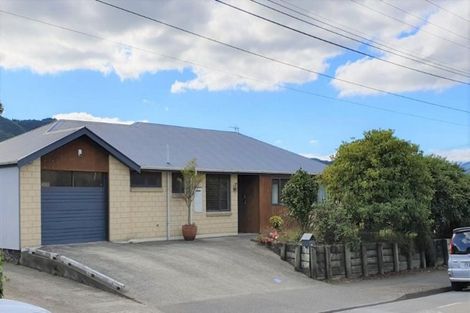 Photo of property in 1029 Fergusson Drive, Clouston Park, Upper Hutt, 5018