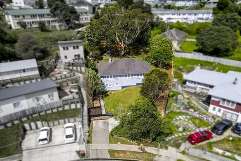 Photo of property in 9 Hampshire Street, Cannons Creek, Porirua, 5024