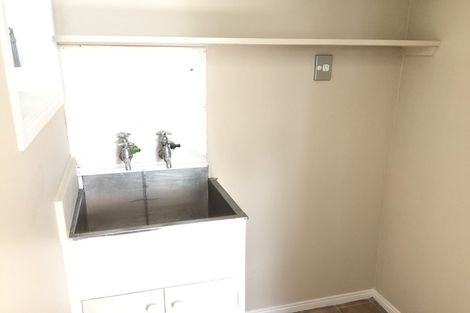 Photo of property in 1/15 Panama Road, Mount Wellington, Auckland, 1062