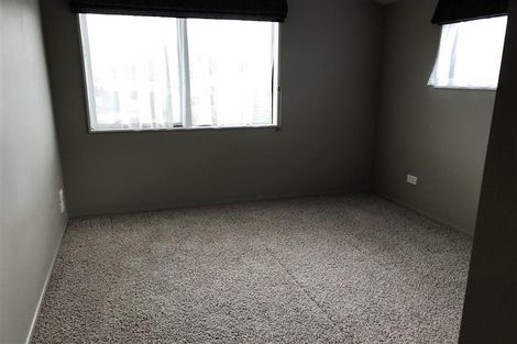 Photo of property in 1 Gaylands Place, Opaheke, Papakura, 2113