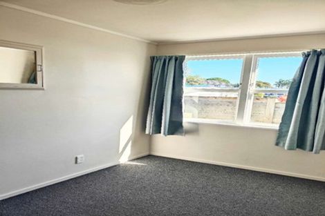 Photo of property in 22 Clendon Place, Manurewa, Auckland, 2102