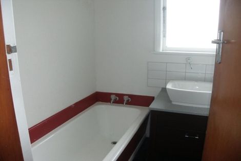 Photo of property in 1 Kauri Street, Levin, 5510