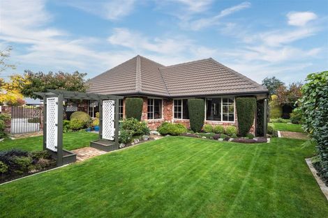 Photo of property in 7 Tavistock Place, Russley, Christchurch, 8042