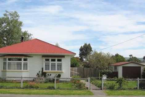Photo of property in 13 Rolleston Street, Cheviot, 7310