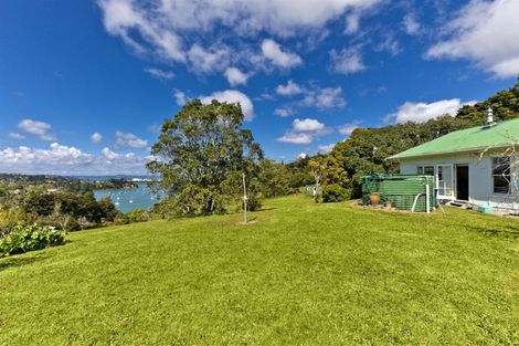 Photo of property in 1 Buckleys Track, Paremoremo, Auckland, 0632