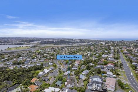 Photo of property in 1/19 Exeter Place, Unsworth Heights, Auckland, 0632